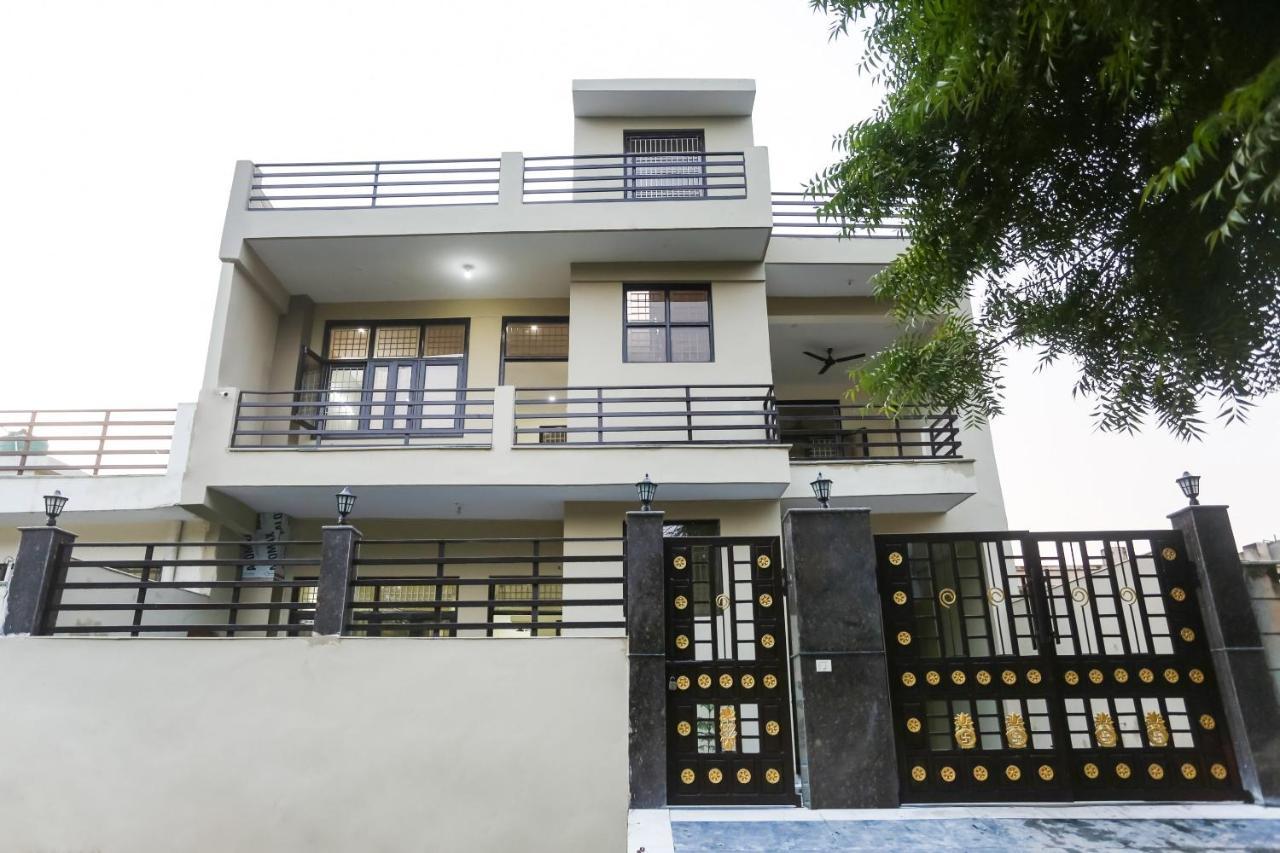 לקנאו Oyo Hotel New Geetanjali Near Gautam Buddha Park מראה חיצוני תמונה