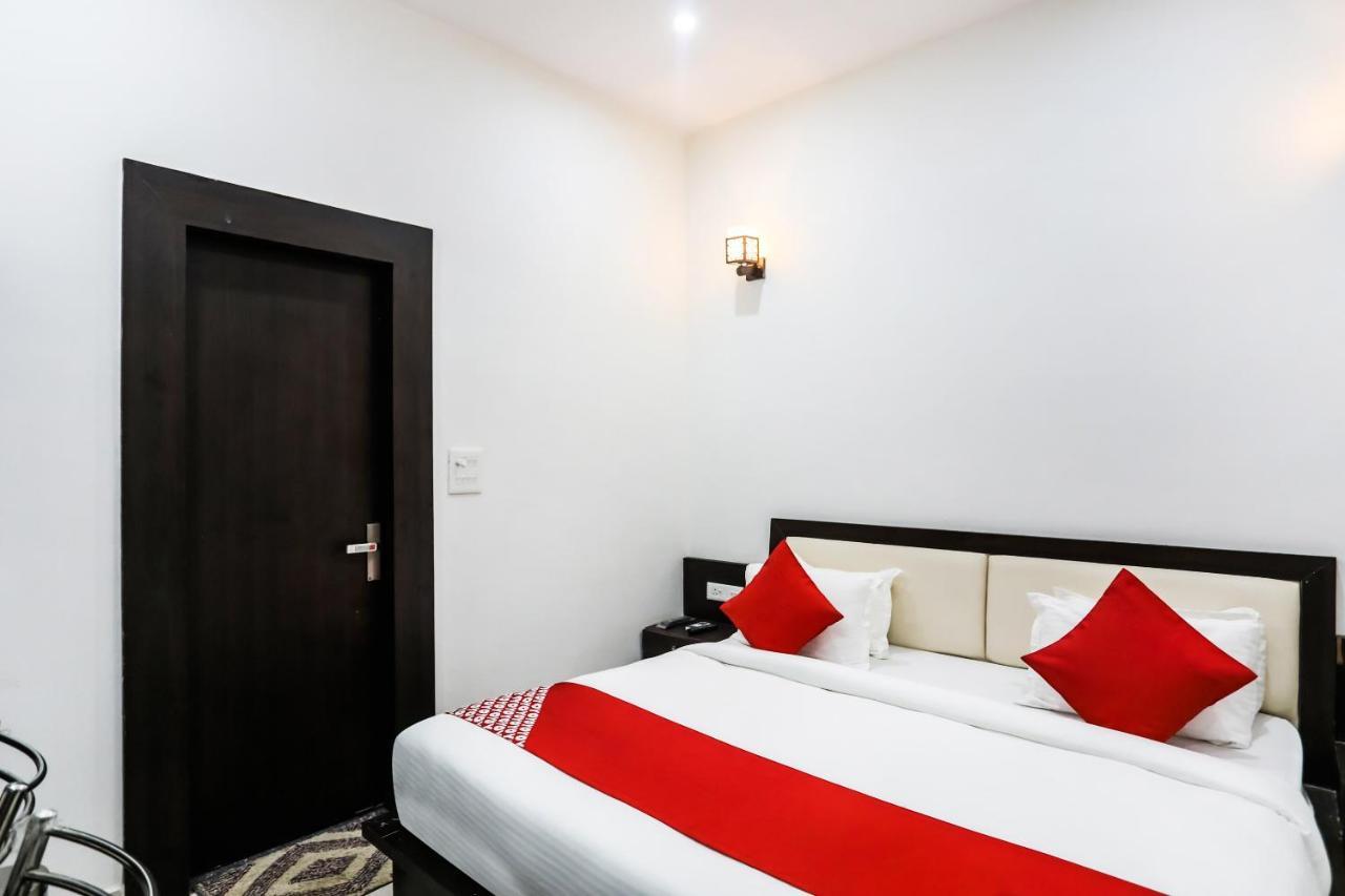 לקנאו Oyo Hotel New Geetanjali Near Gautam Buddha Park מראה חיצוני תמונה