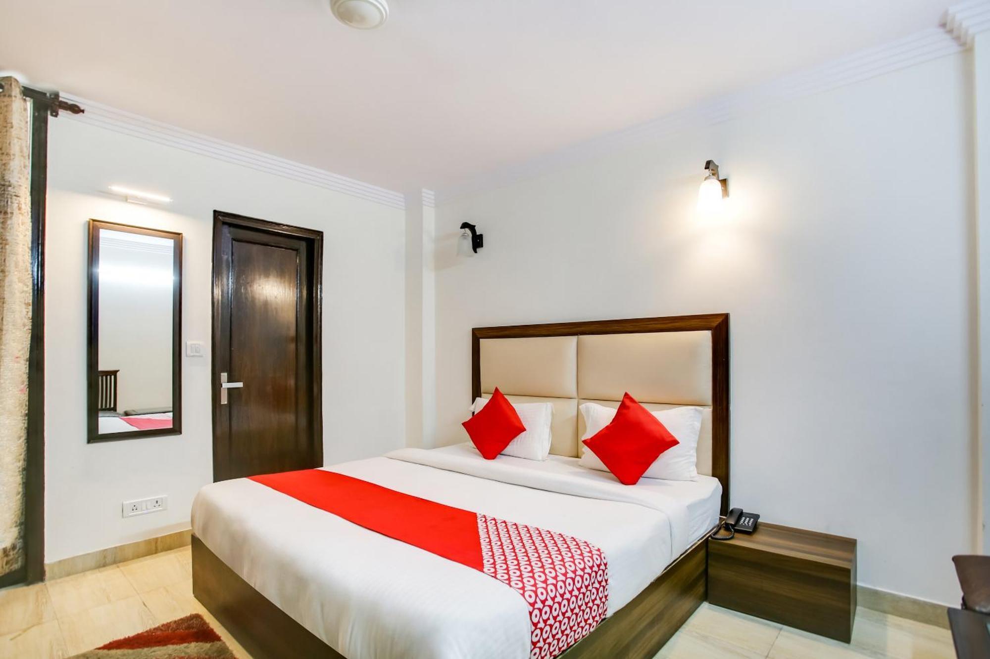 לקנאו Oyo Hotel New Geetanjali Near Gautam Buddha Park מראה חיצוני תמונה